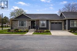 14 - 4 EVERGREEN COMMON St. Catharines (Vine/Linwell), ON L2N 0B3