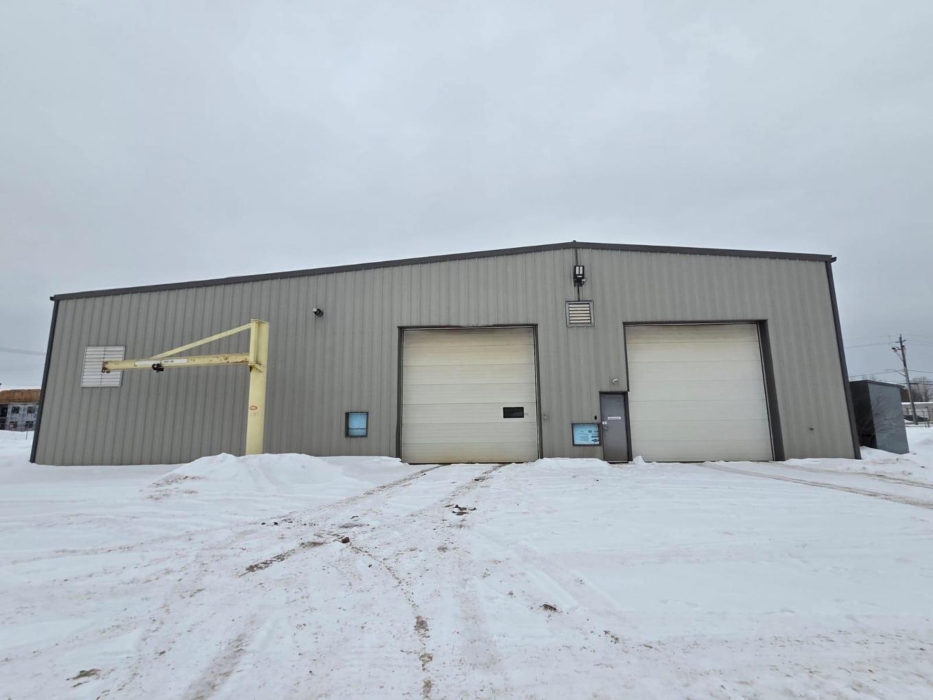 905 Commerce Street S, Thunder Bay, ON