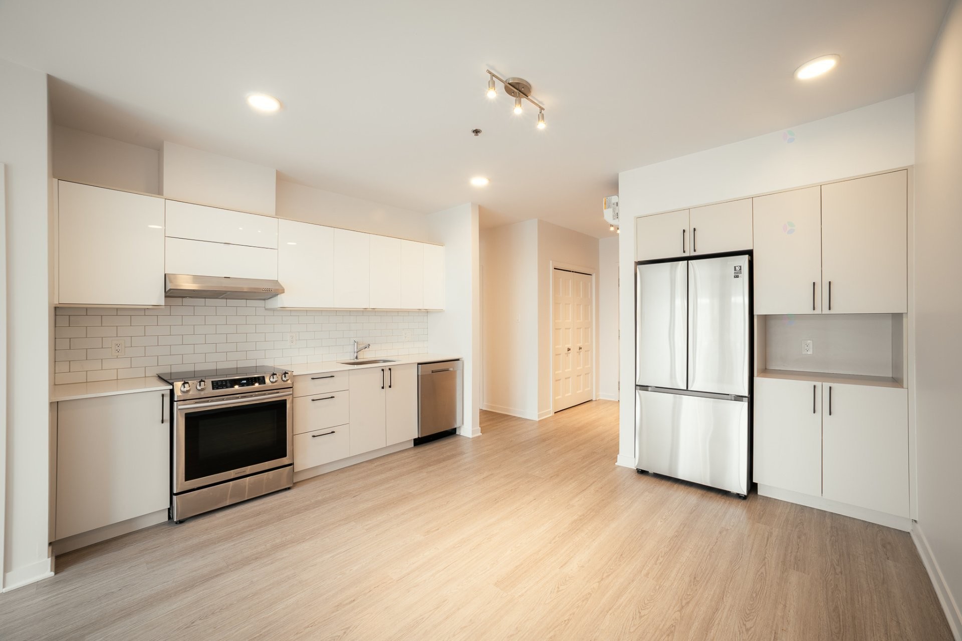 Kitchen - 106-906 Rue Notre-Dame, Repentigny (Repentigny), QC - Indoor Photo Showing Kitchen