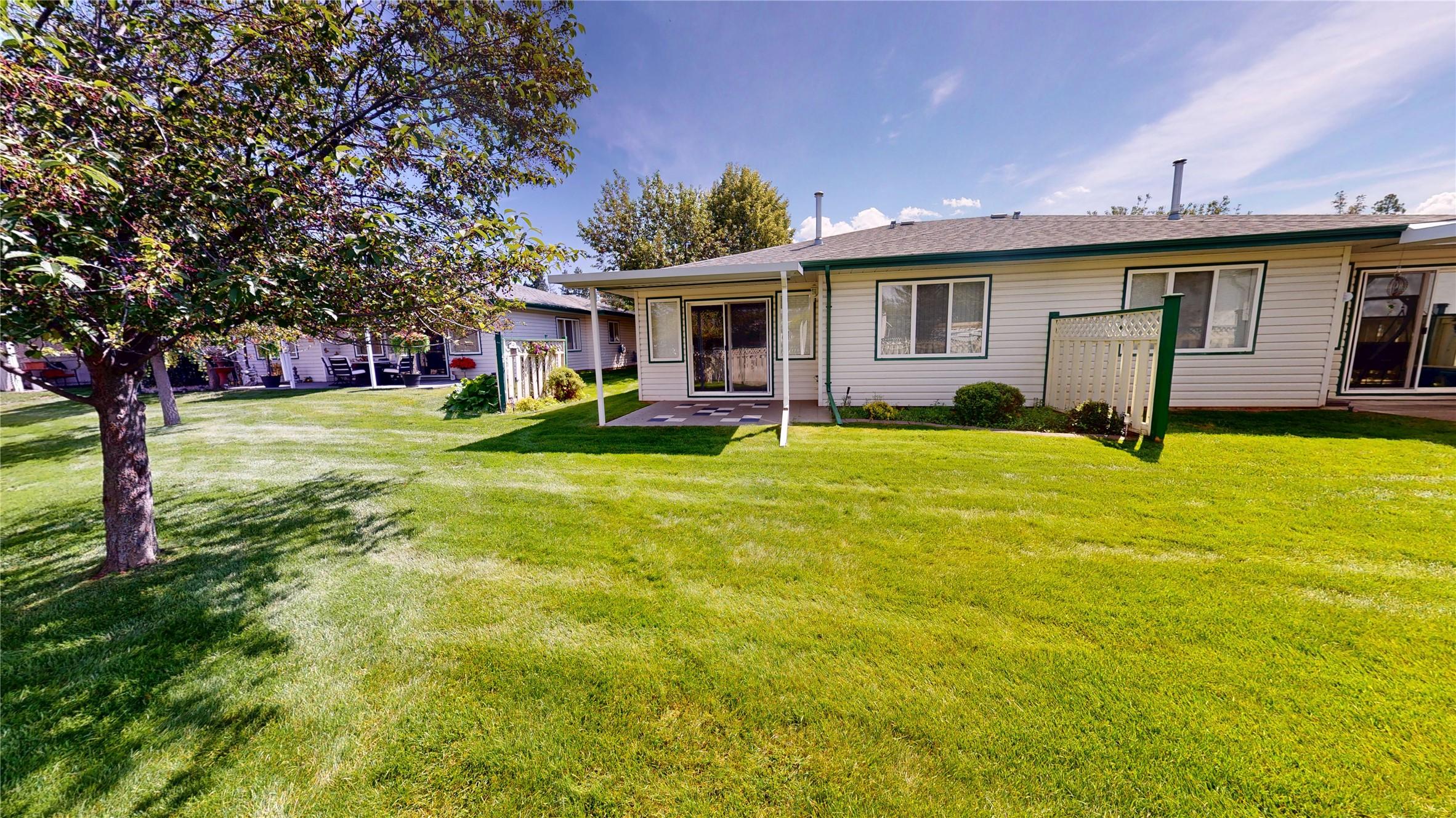 26-2375 1St Street, Cranbrook, BC - Outdoor