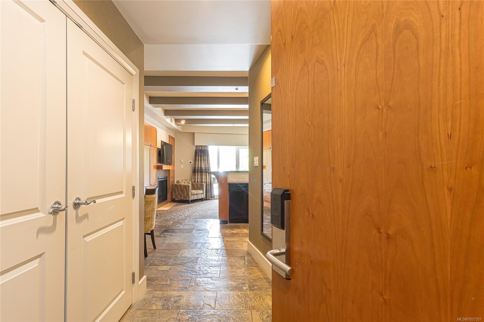 210 A-1376 Lynburne Pl, Langford, BC - Indoor Photo Showing Other Room