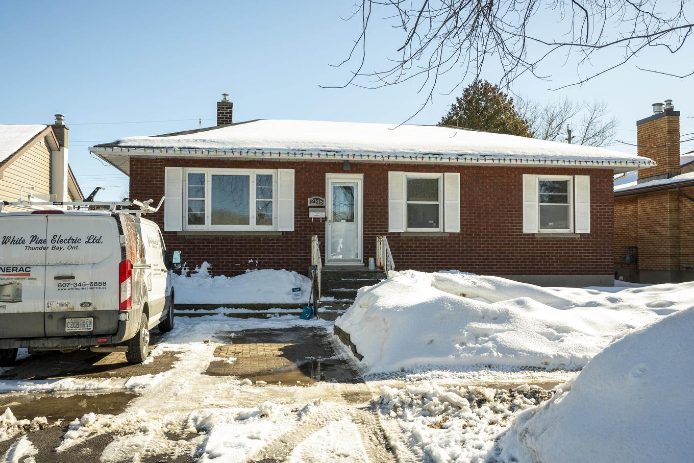 2146 Begin Street E, Thunder Bay, ON