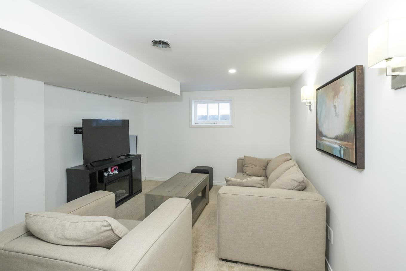 2146 Begin Street E, Thunder Bay, ON