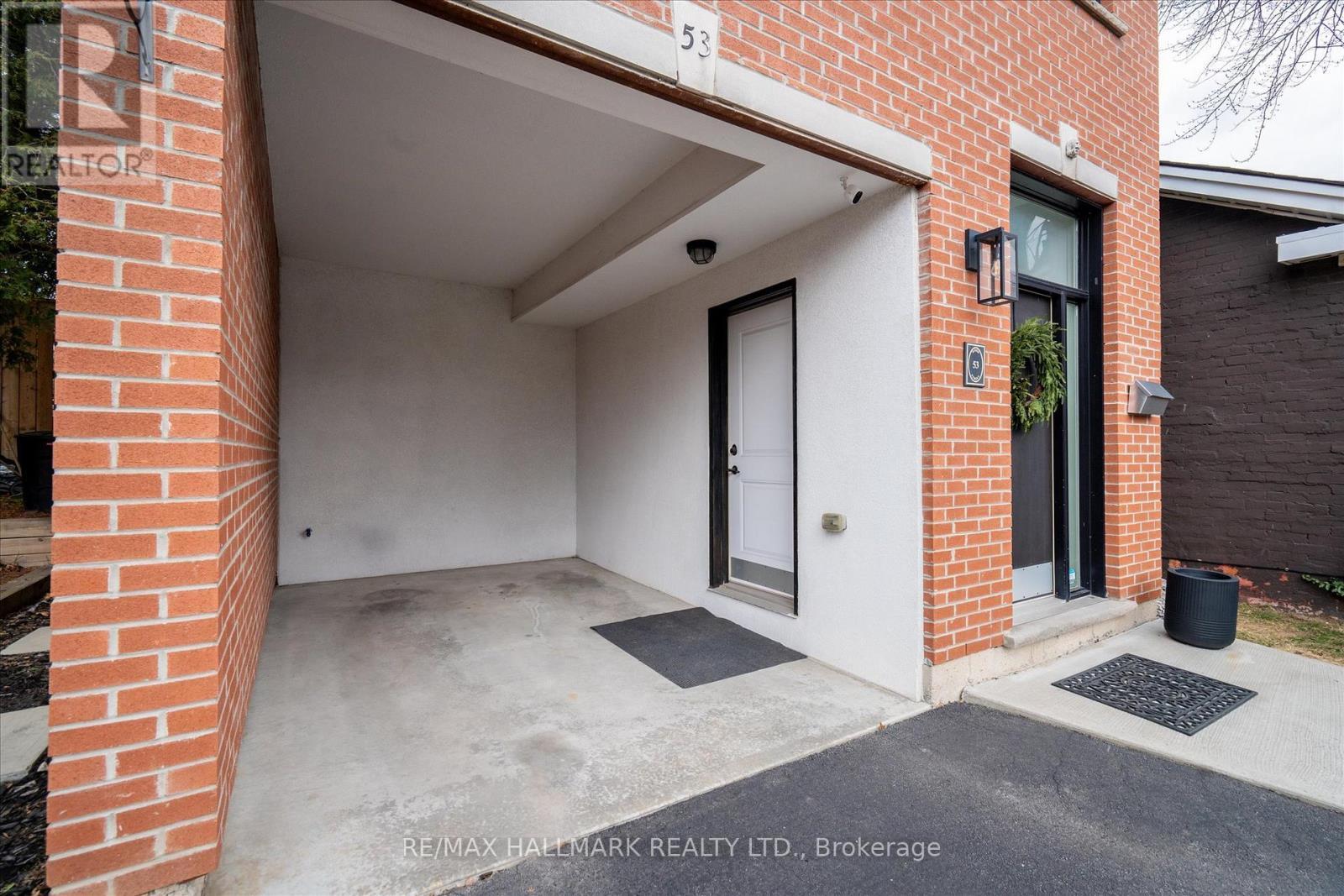 53 Wood Street E, Hamilton, ON - Outdoor With Exterior