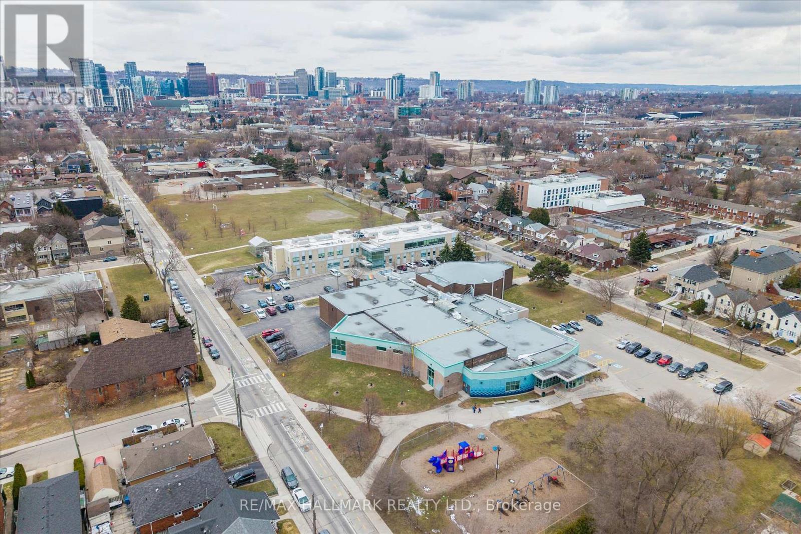 53 Wood Street E, Hamilton, ON - Outdoor With View