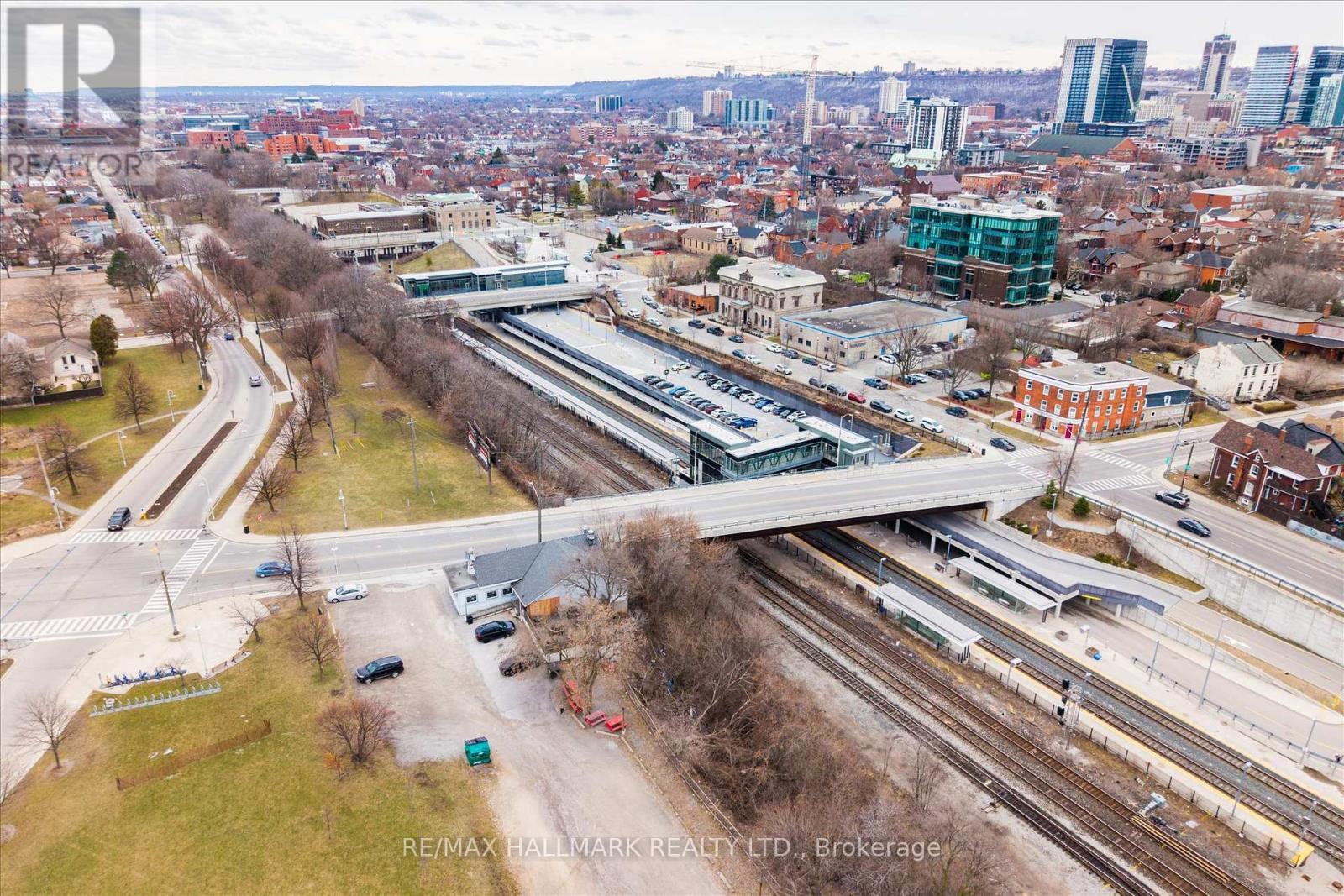 53 Wood Street E, Hamilton, ON - Outdoor With View