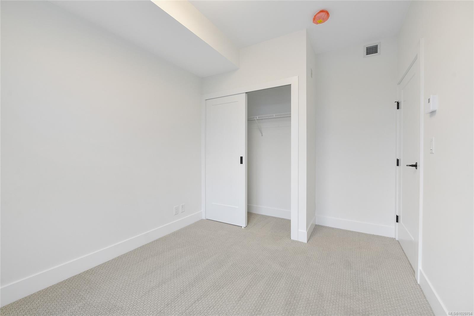 304-1114 Samar Cres, Langford, BC - Indoor Photo Showing Other Room