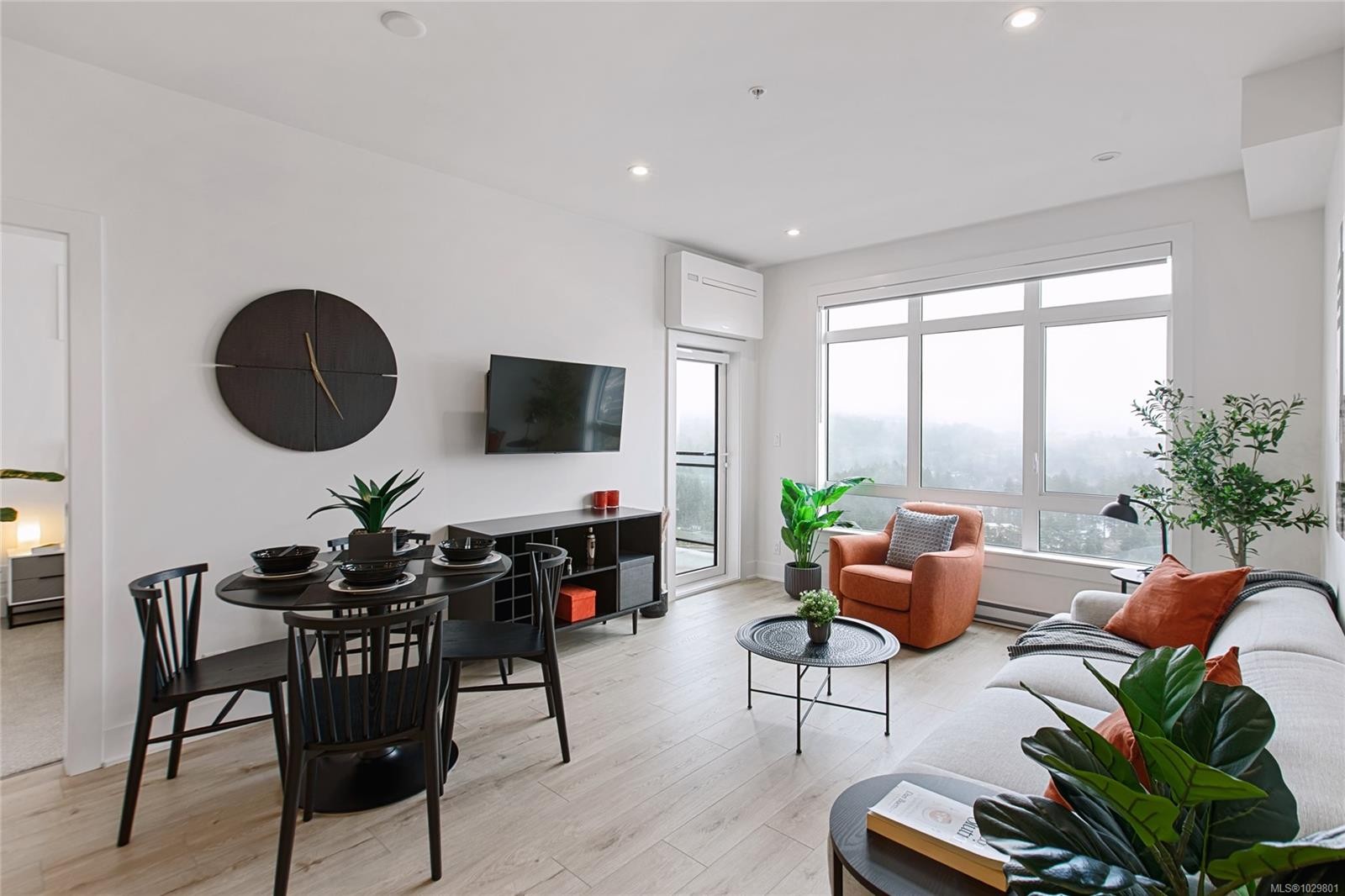 501-1114 Samar Cres, Langford, BC - Indoor Photo Showing Living Room