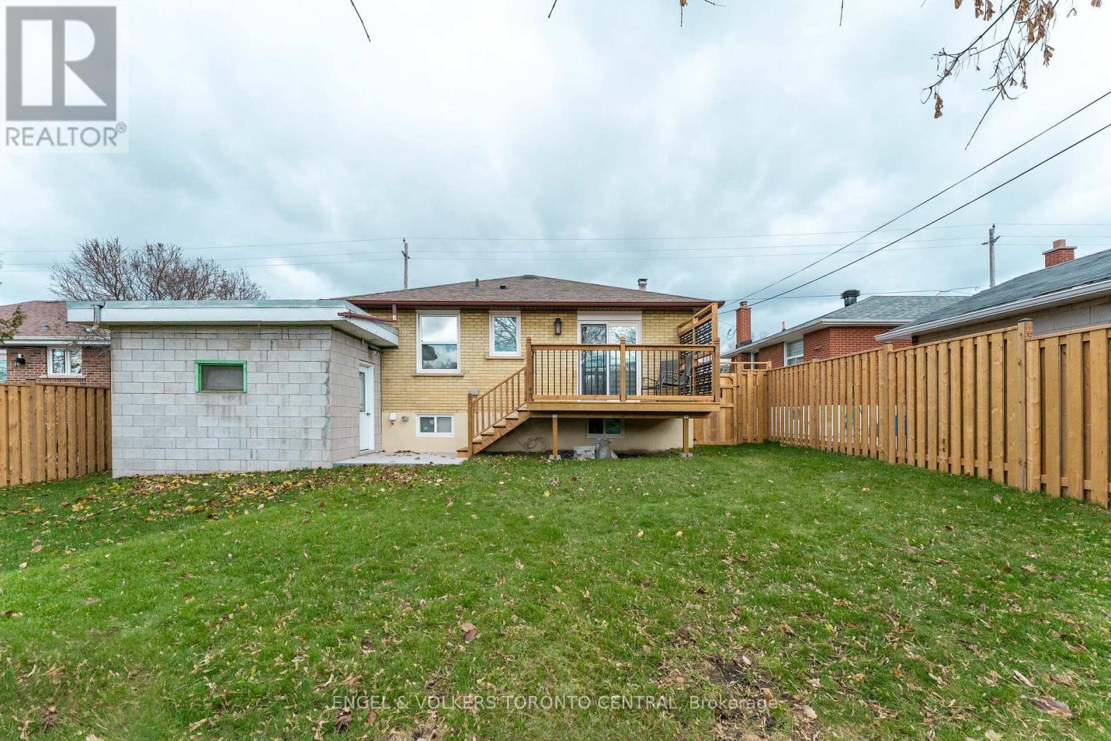 767 Phillip Murray Avenue, Oshawa, ON - Outdoor With Deck Patio Veranda