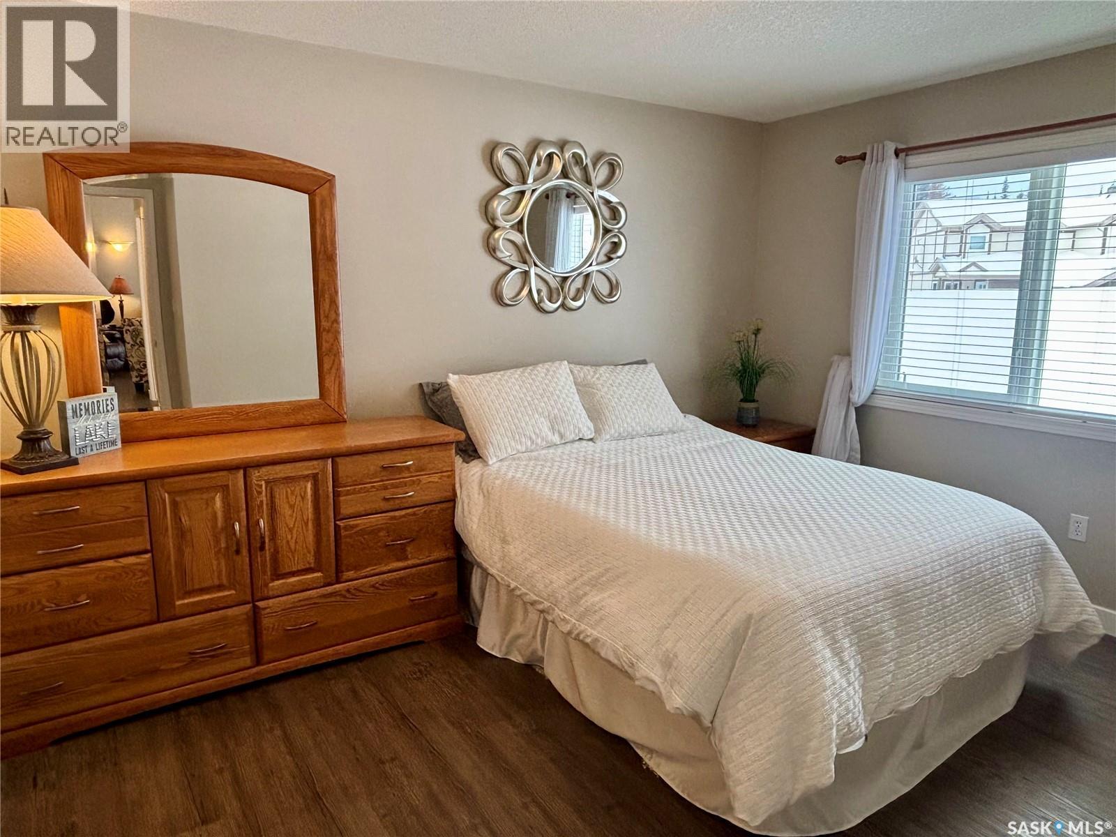66 Eagle View Way, Elk Ridge, SK - Indoor Photo Showing Bedroom