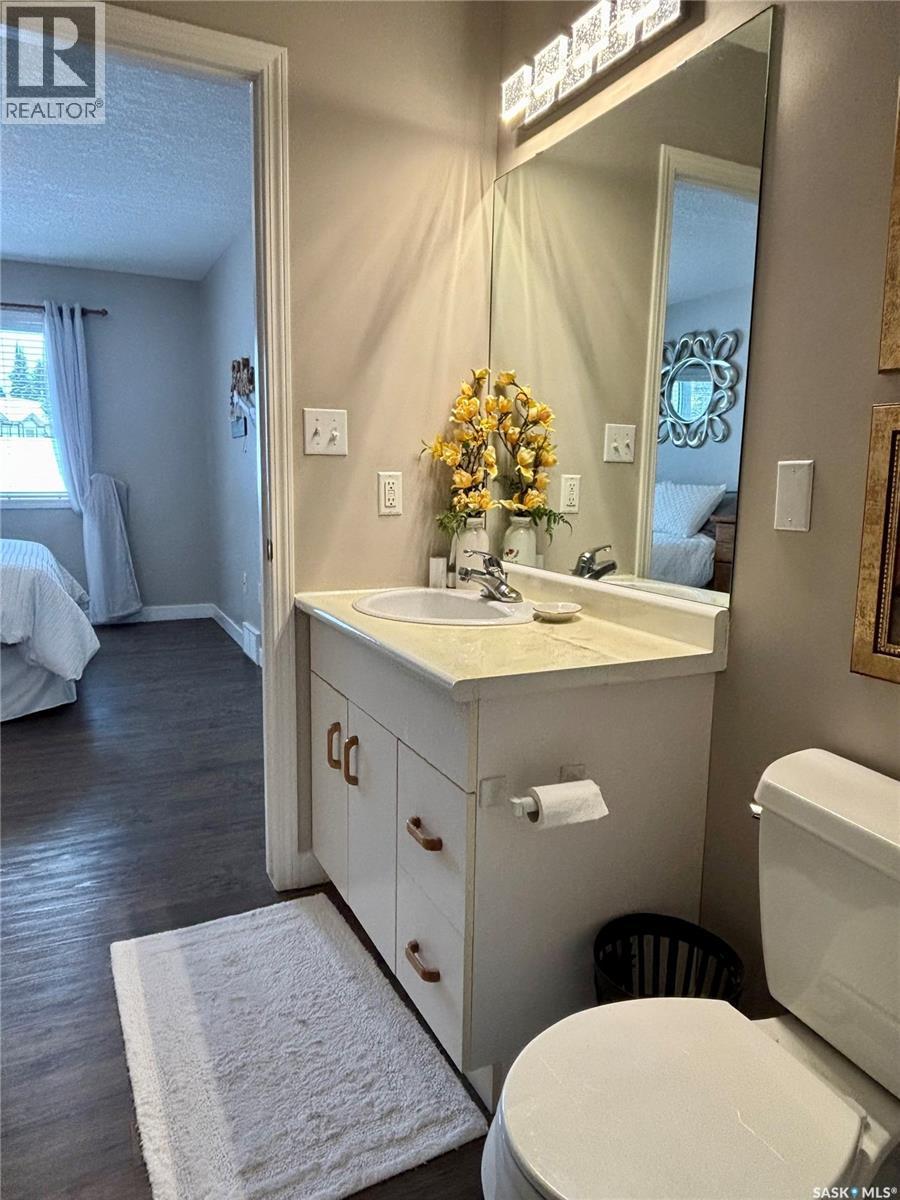 66 Eagle View Way, Elk Ridge, SK - Indoor Photo Showing Bathroom