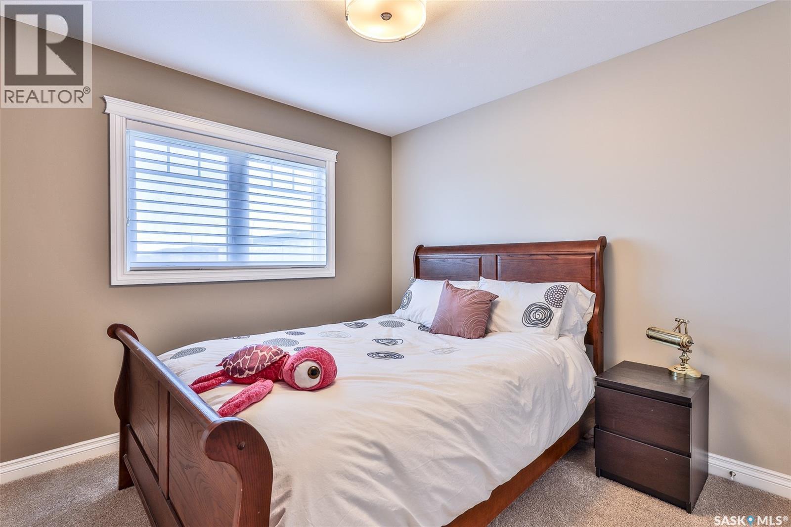 200 Clubhouse Boulevard E, Warman, SK - Indoor Photo Showing Bedroom