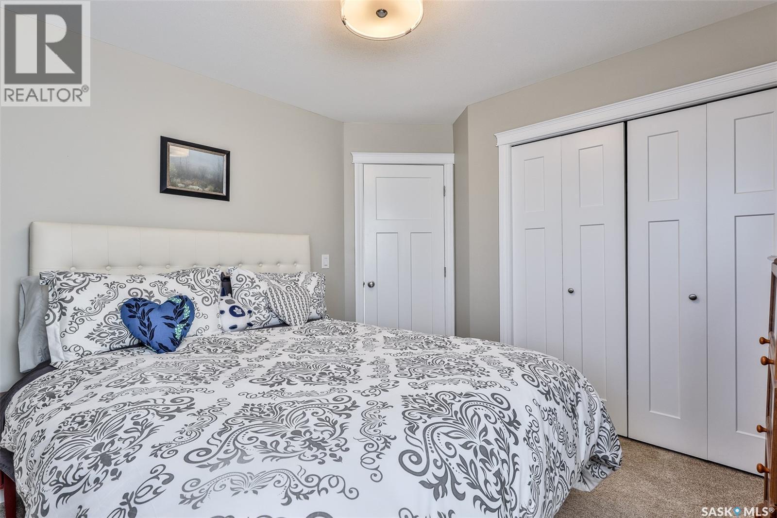 200 Clubhouse Boulevard E, Warman, SK - Indoor Photo Showing Bedroom