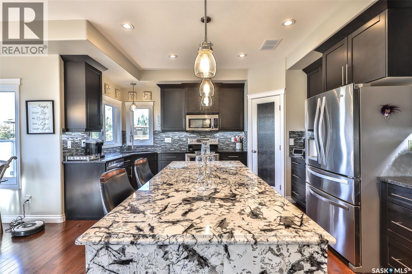 200 Clubhouse Boulevard E, Warman, SK - Indoor