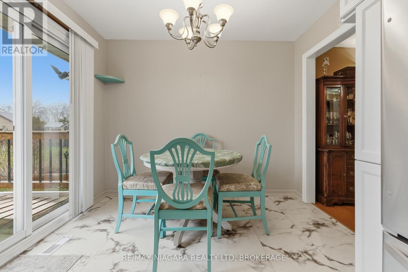 57 Meredith Drive, St. Catharines (Carlton/Bunting), ON - Indoor