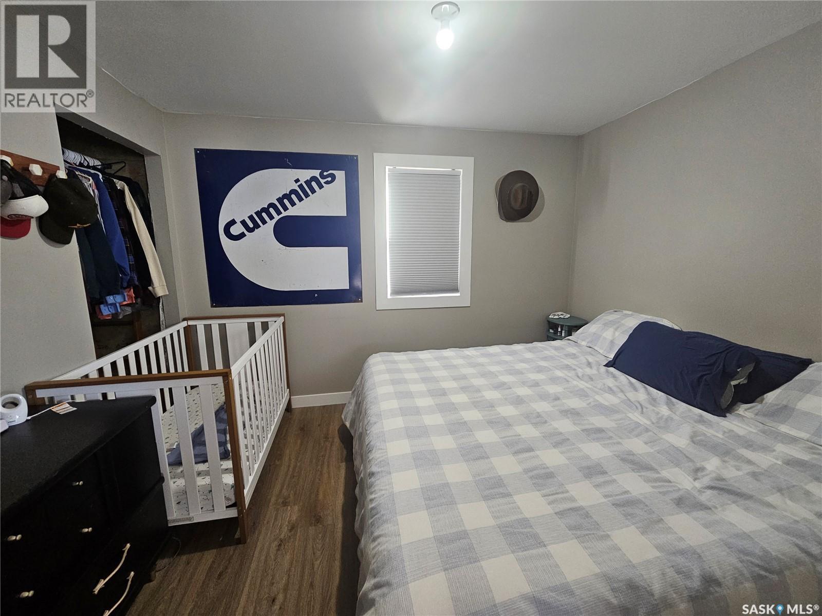 20 15Th Avenue Se, Swift Current, SK - Indoor Photo Showing Bedroom