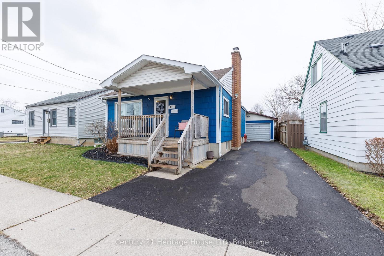 Welcome Home! - 211 Grantham Avenue, St. Catharines (Facer), ON - Outdoor