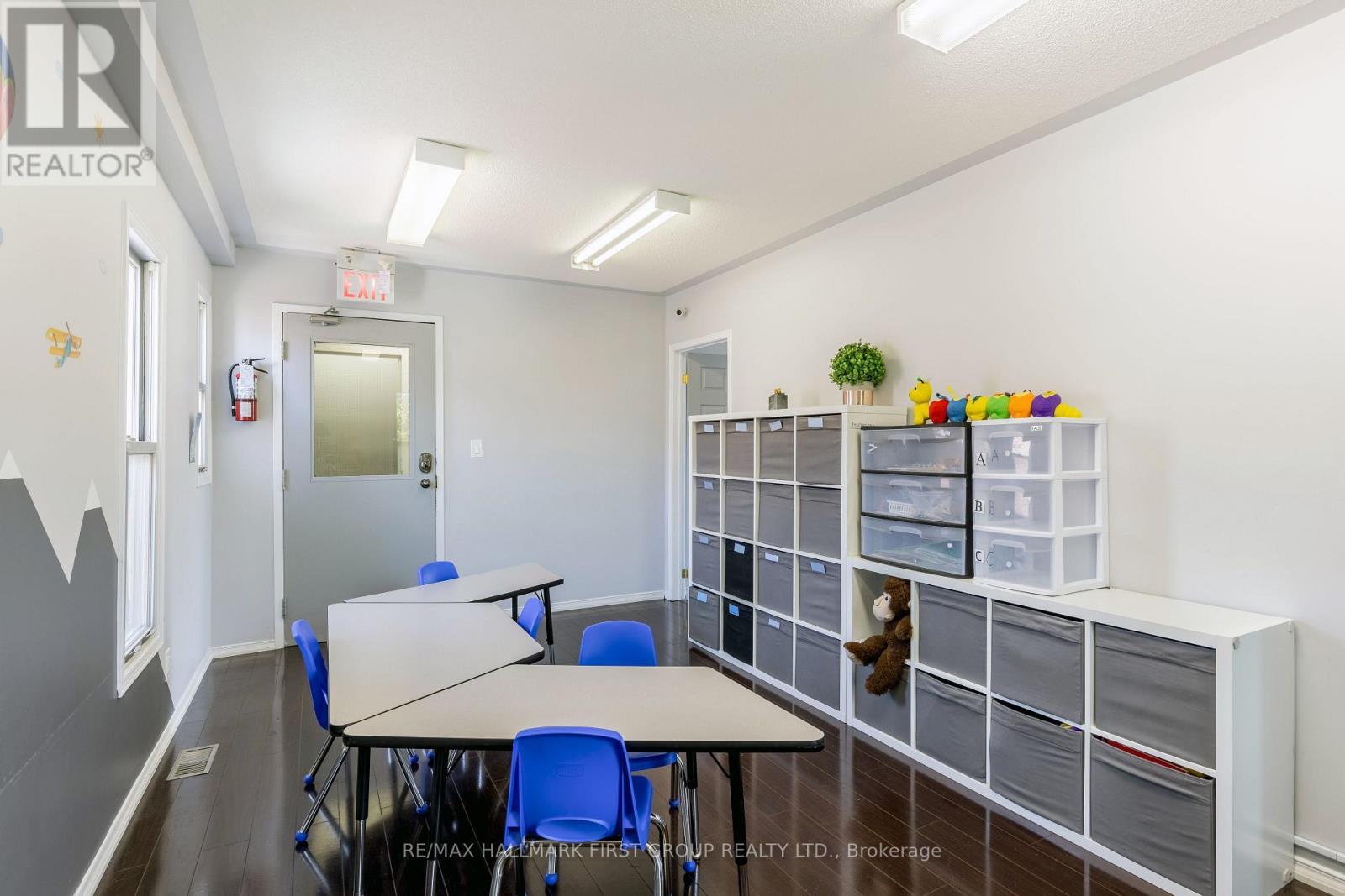 32 Elgin Street E, Oshawa, ON