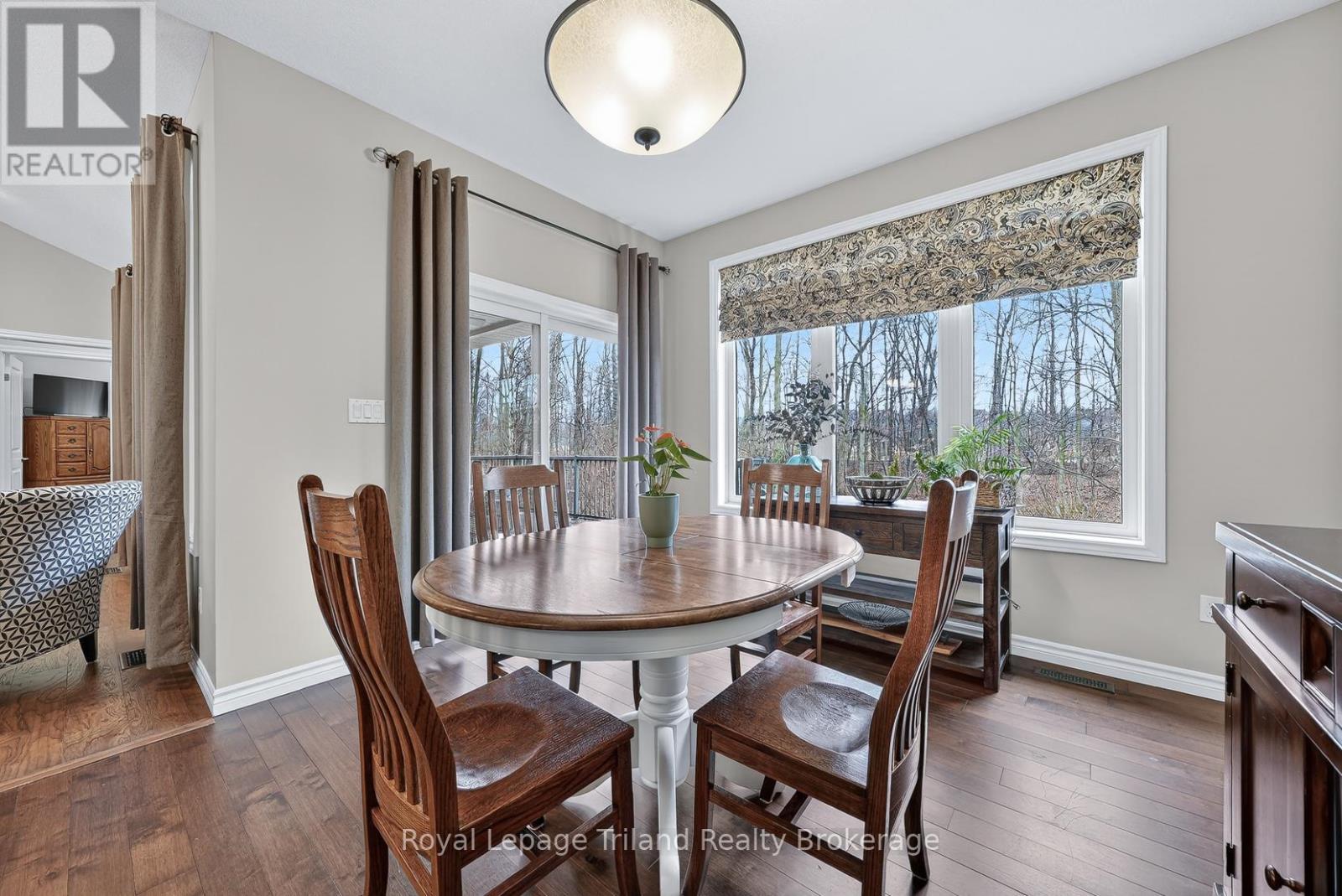 Eating Area - 46 Colin Avenue, Tillsonburg, ON - Indoor Photo Showing Dining Room