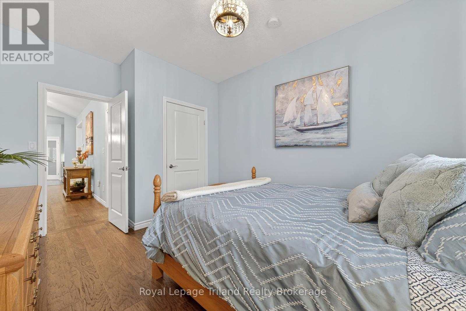 Bedroom 2 alt - 46 Colin Avenue, Tillsonburg, ON - Indoor Photo Showing Bedroom