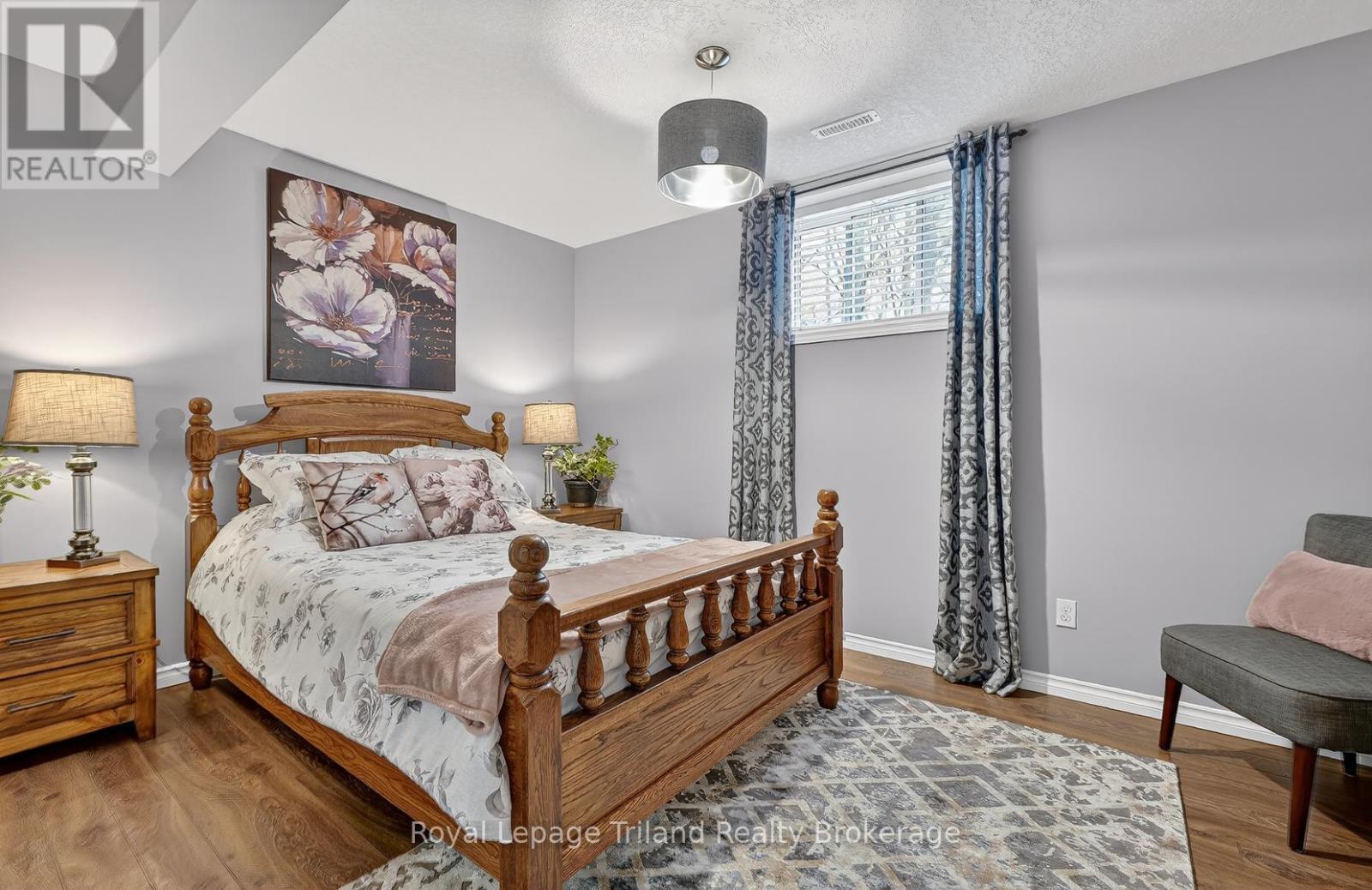 Bedroom 3 - 46 Colin Avenue, Tillsonburg, ON - Indoor Photo Showing Bedroom