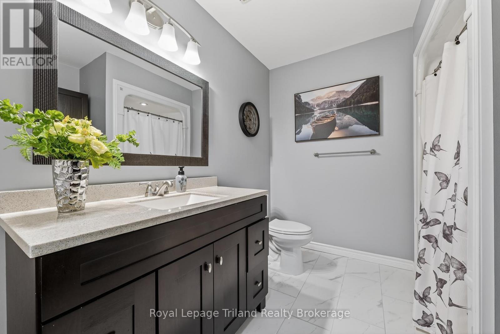 Lower Bathroom - 46 Colin Avenue, Tillsonburg, ON - Indoor Photo Showing Bathroom