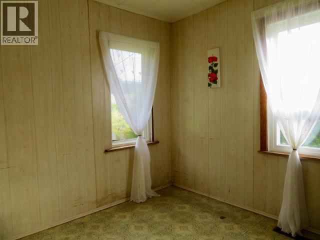 4856 Joyce Ave, Powell River, BC - Indoor Photo Showing Other Room