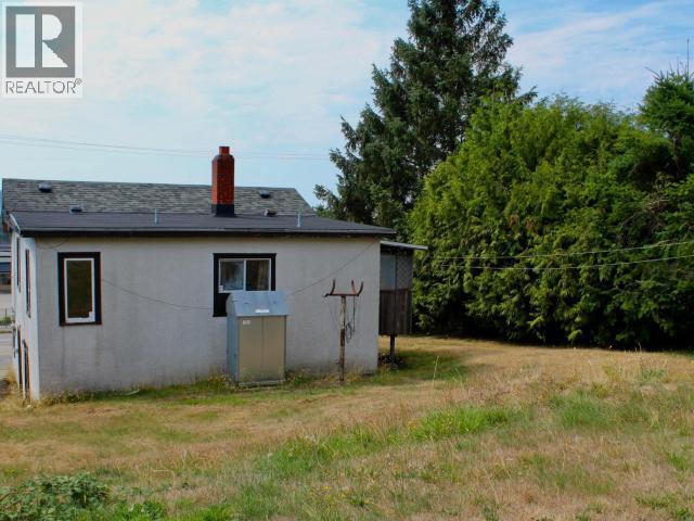 4856 Joyce Ave, Powell River, BC - Outdoor