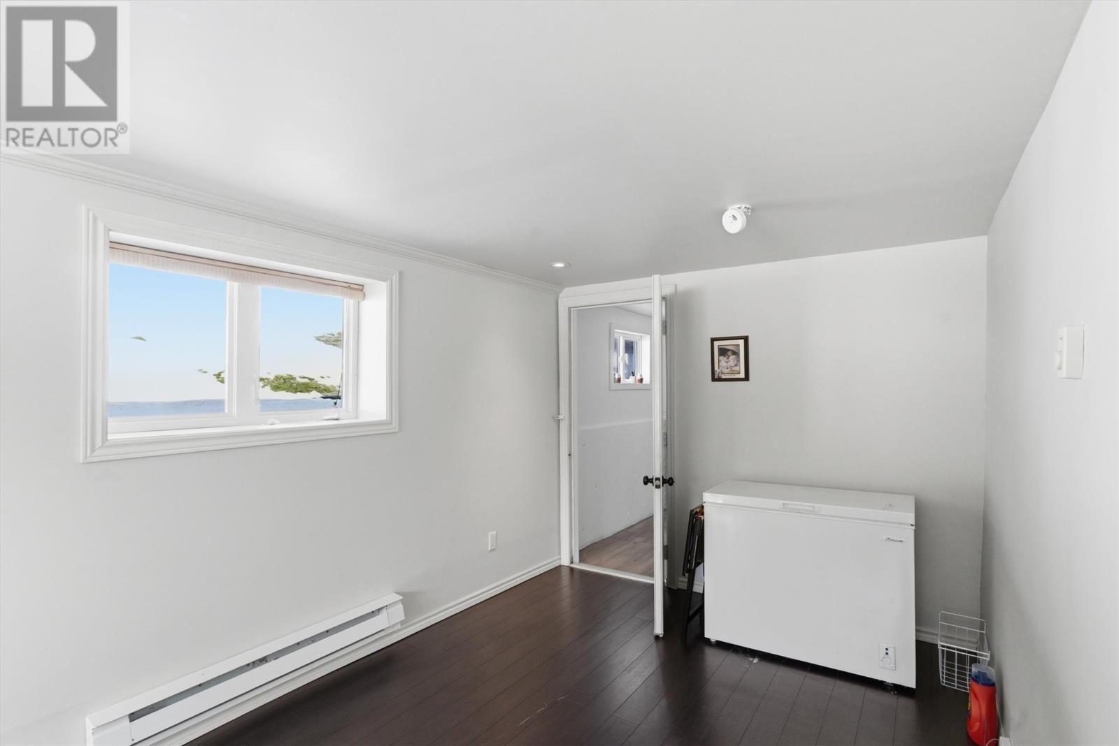 67 Jr Smallwood Boulevard, Gambo, NL - Indoor Photo Showing Other Room