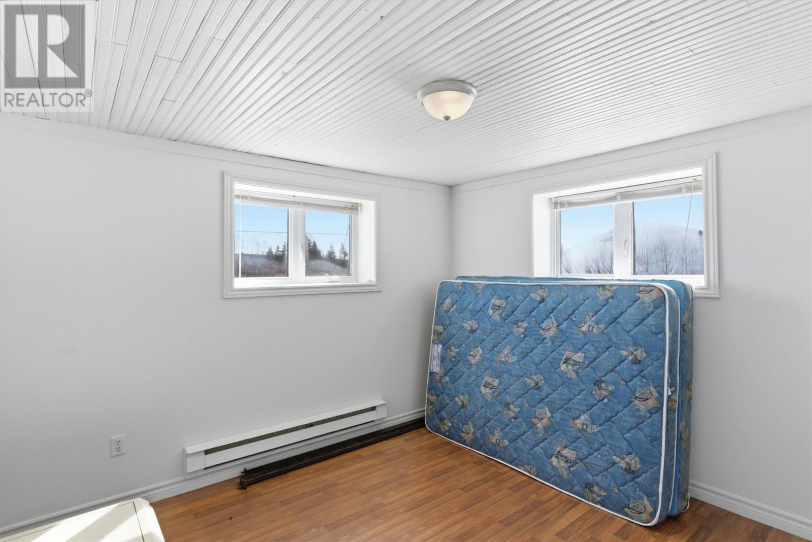 67 Jr Smallwood Boulevard, Gambo, NL - Indoor