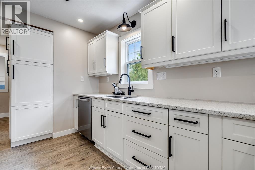 496 County Rd 34, Ruthven, ON - Indoor Photo Showing Kitchen With Double Sink
