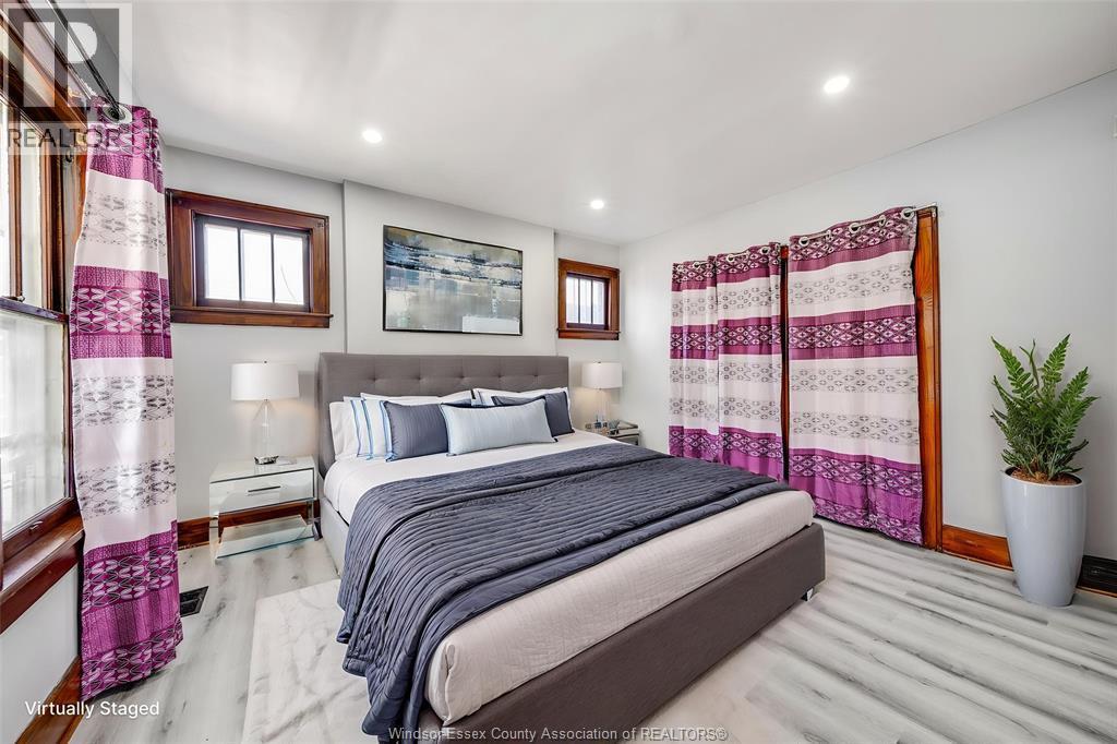 358 Partington, Windsor, ON - Indoor Photo Showing Bedroom