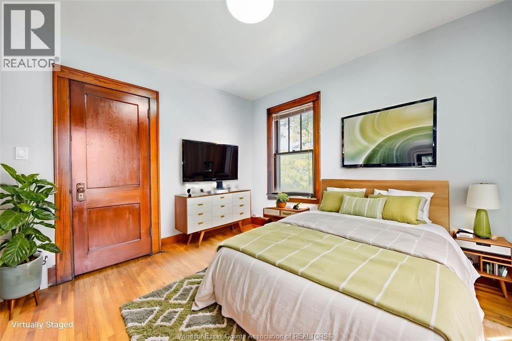 358 Partington, Windsor, ON - Indoor Photo Showing Bedroom