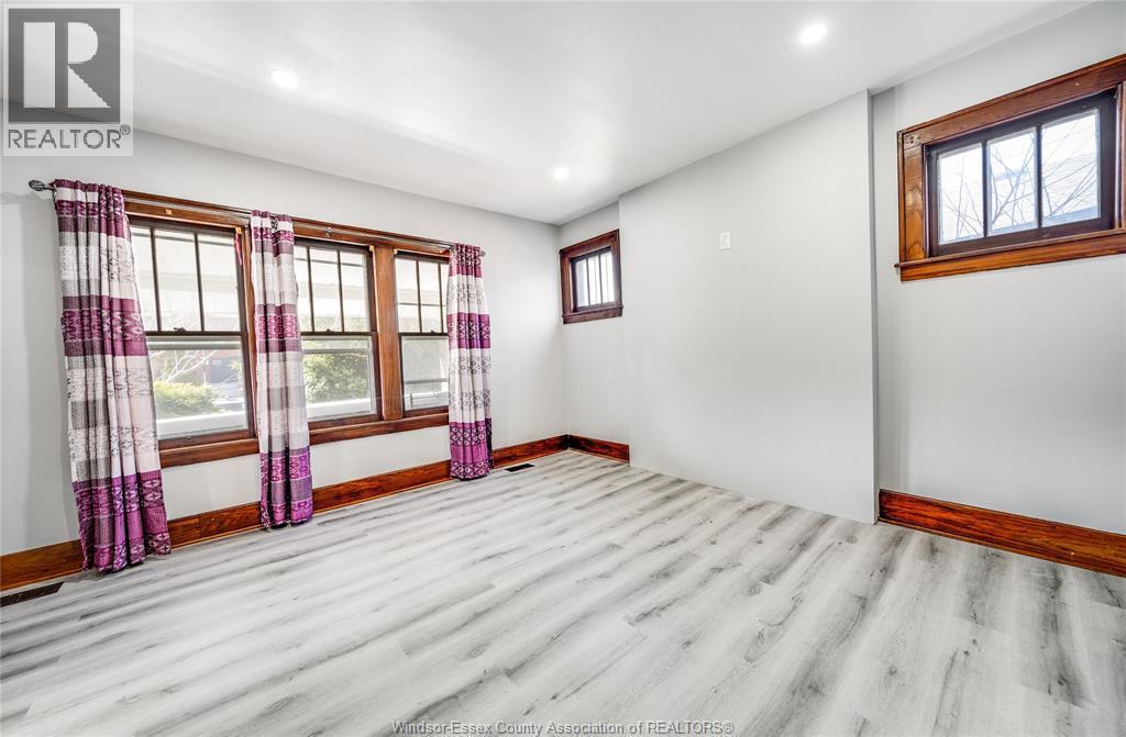358 Partington, Windsor, ON - Indoor Photo Showing Other Room