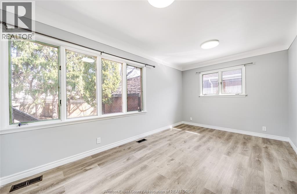 358 Partington, Windsor, ON - Indoor Photo Showing Other Room