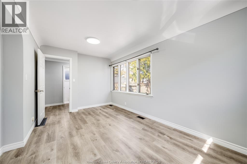 358 Partington, Windsor, ON - Indoor Photo Showing Other Room