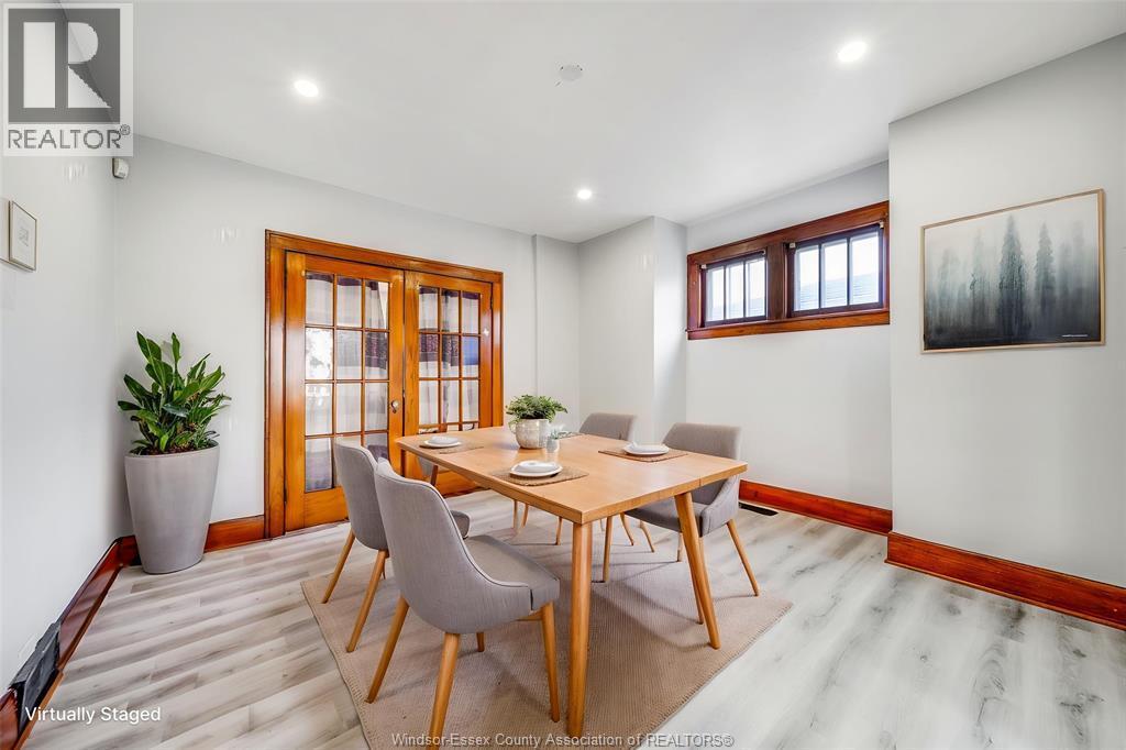 358 Partington, Windsor, ON - Indoor Photo Showing Dining Room