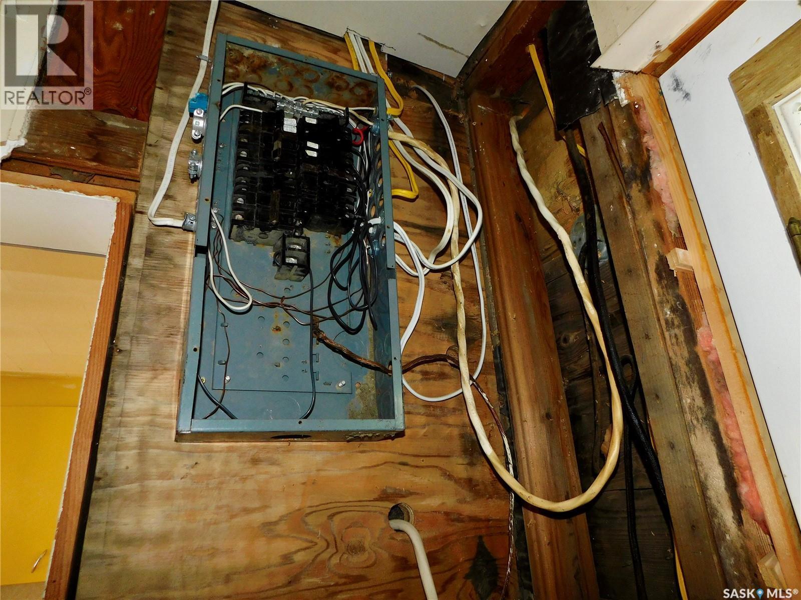 214 2Nd Street E, Lafleche, SK - Indoor Photo Showing Other Room