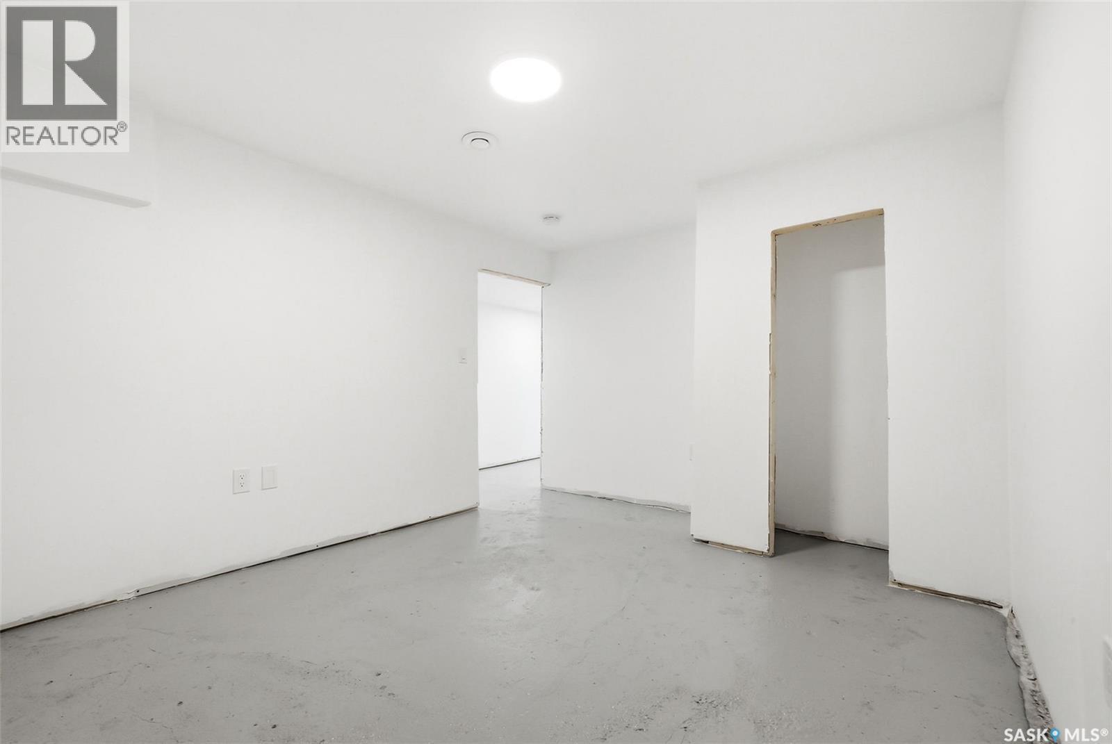 259 Broad Street N, Regina, SK - Indoor Photo Showing Other Room