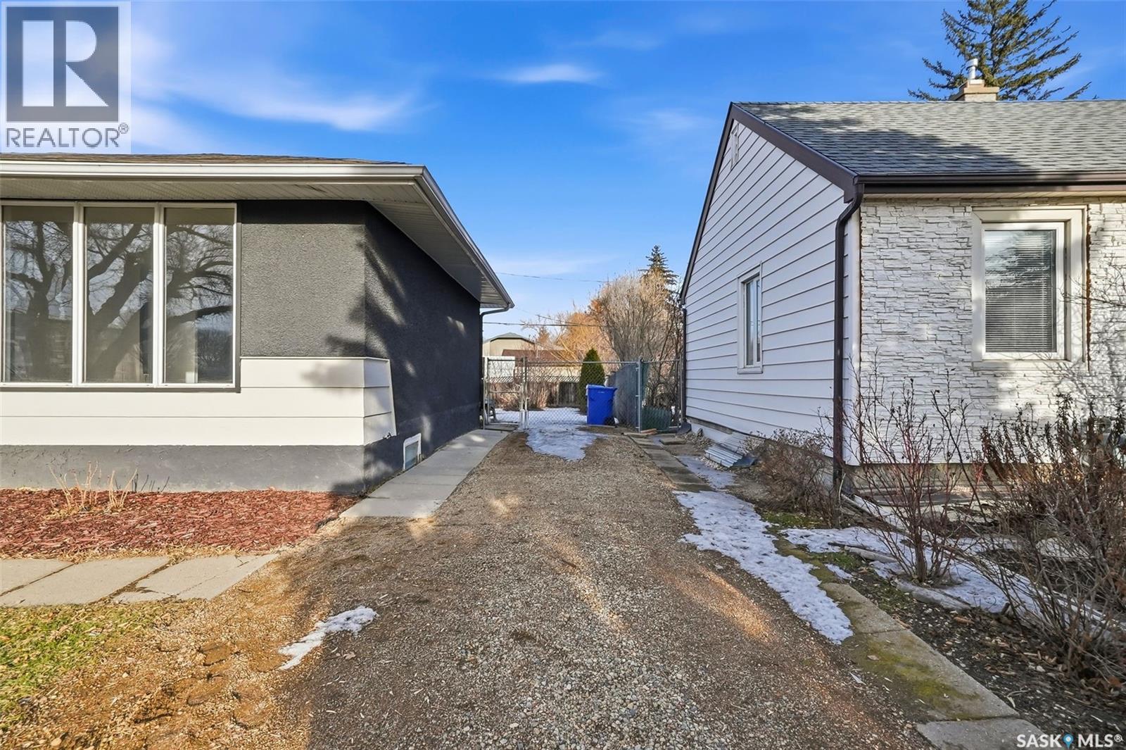 259 Broad Street N, Regina, SK - Outdoor