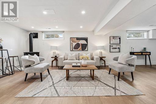 20 Suburban Drive, Mississauga, ON - Indoor