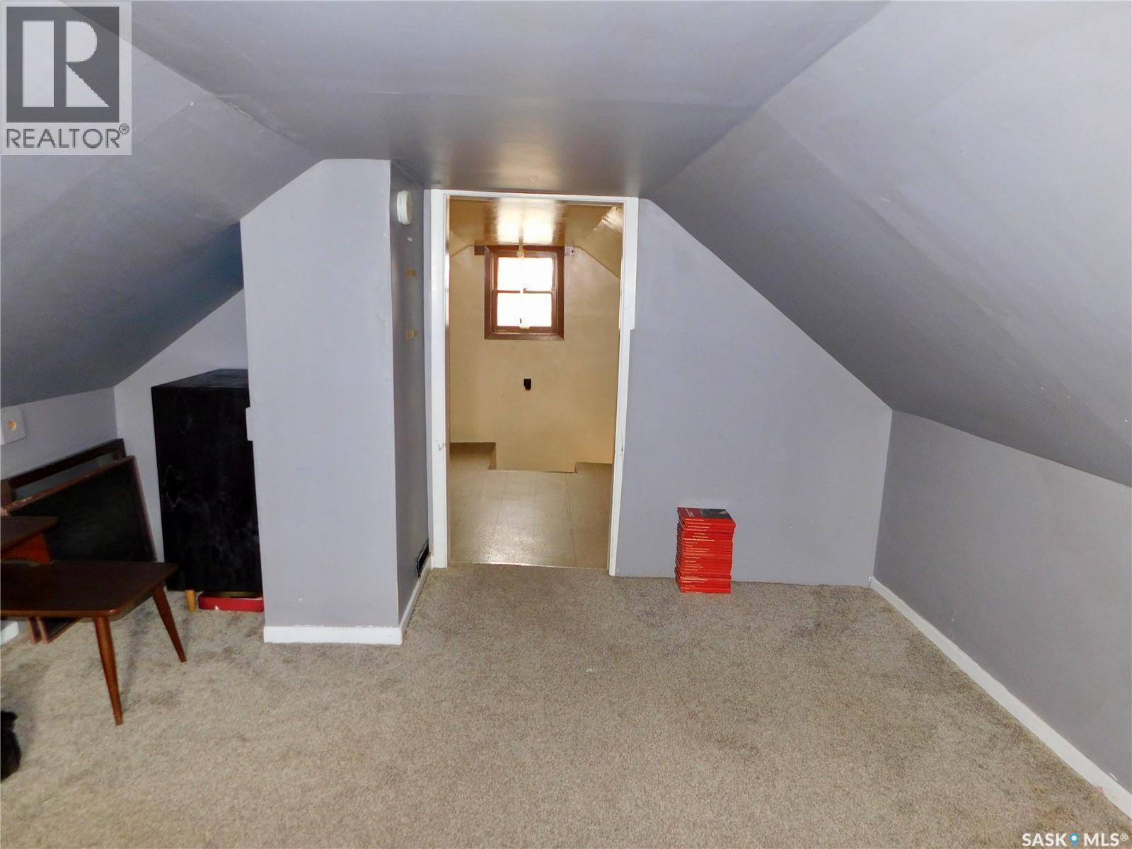 220 2Nd Street E, Lafleche, SK - Indoor Photo Showing Other Room