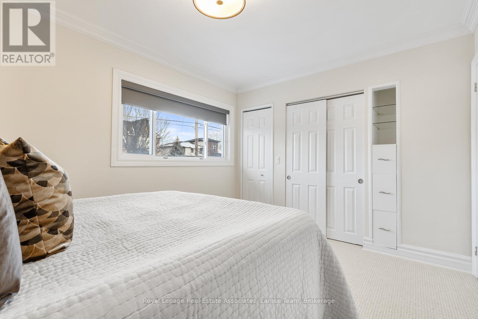 2176 Florian Road, Mississauga, ON - Indoor Photo Showing Bedroom
