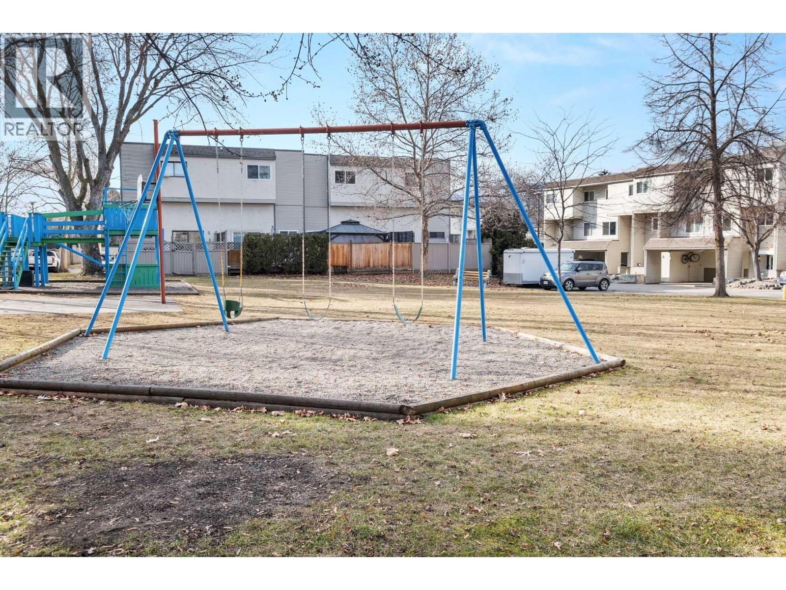 1985 Burtch Road Unit# 14, Kelowna, BC - Outdoor