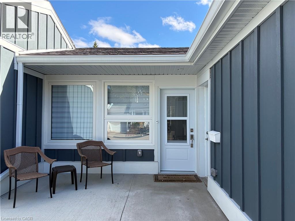 59 Szollosy Circle, Hamilton, ON - Outdoor With Exterior