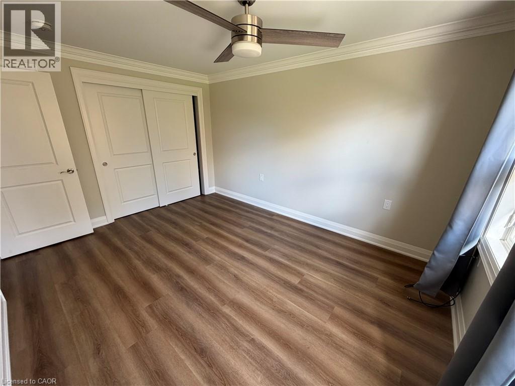 59 Szollosy Circle, Hamilton, ON - Indoor Photo Showing Other Room