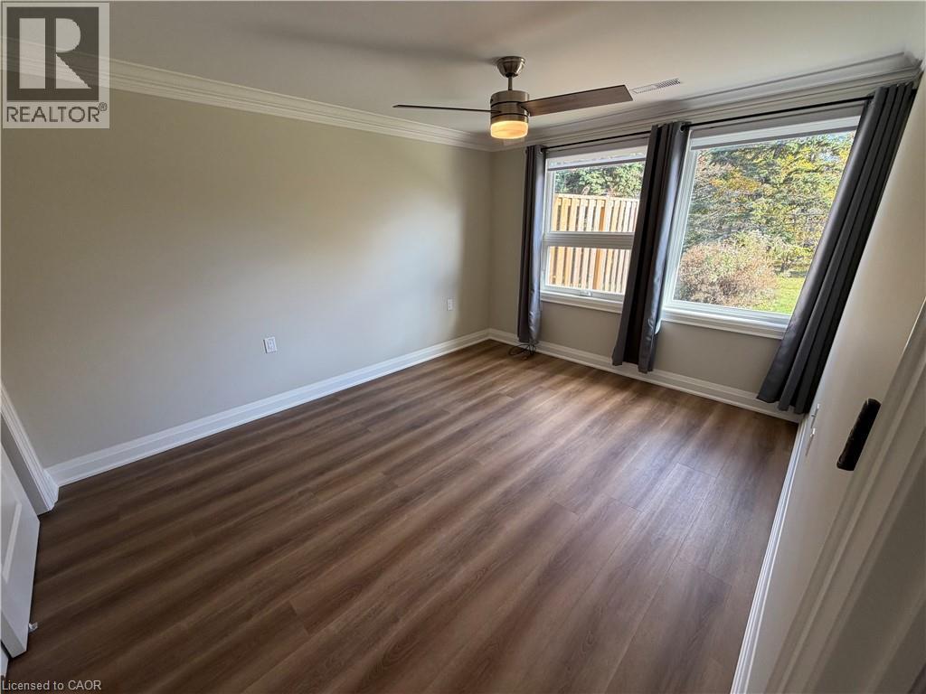 59 Szollosy Circle, Hamilton, ON - Indoor Photo Showing Other Room