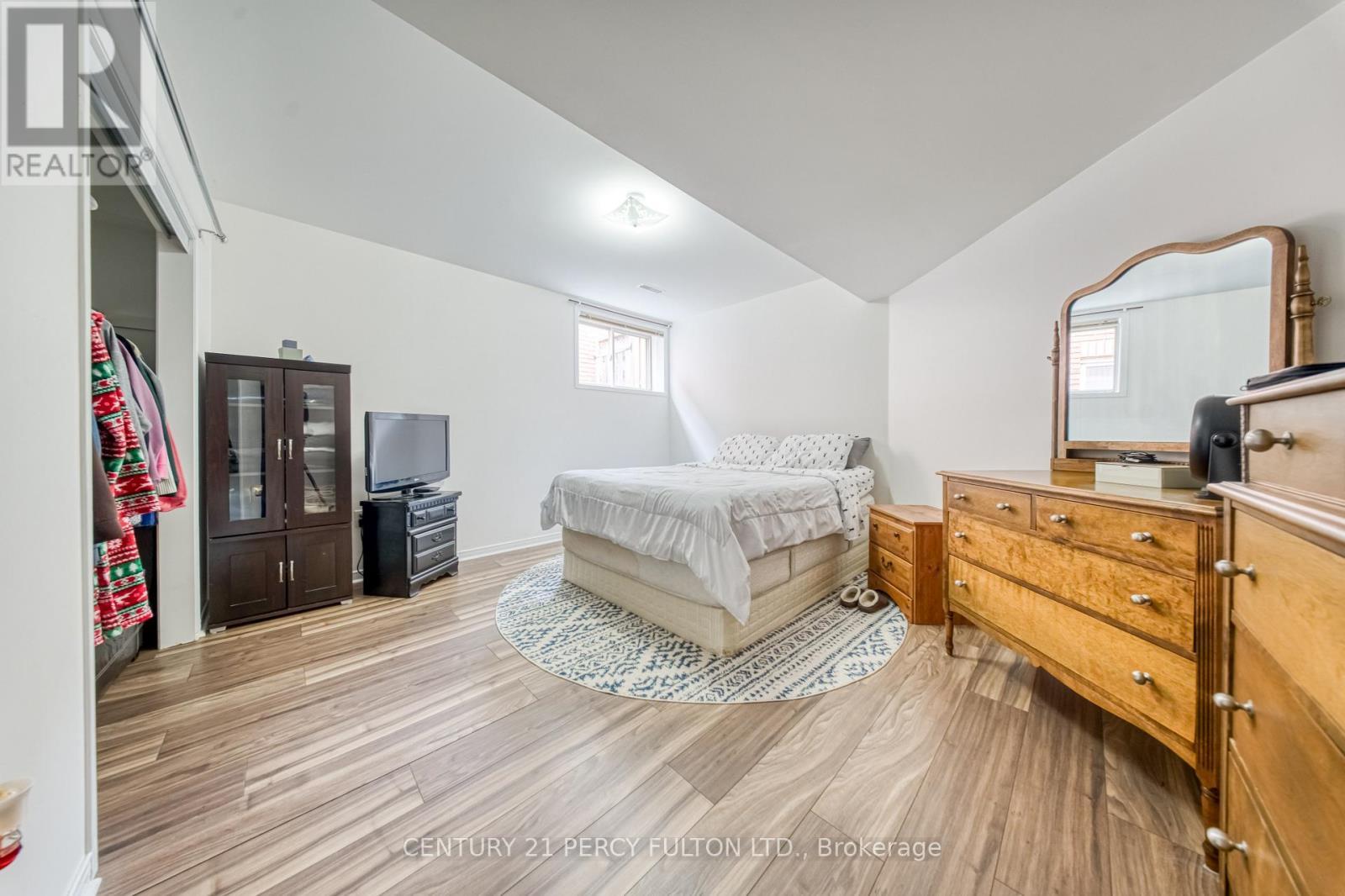 25 Crompton Drive, Barrie, ON - Indoor Photo Showing Other Room