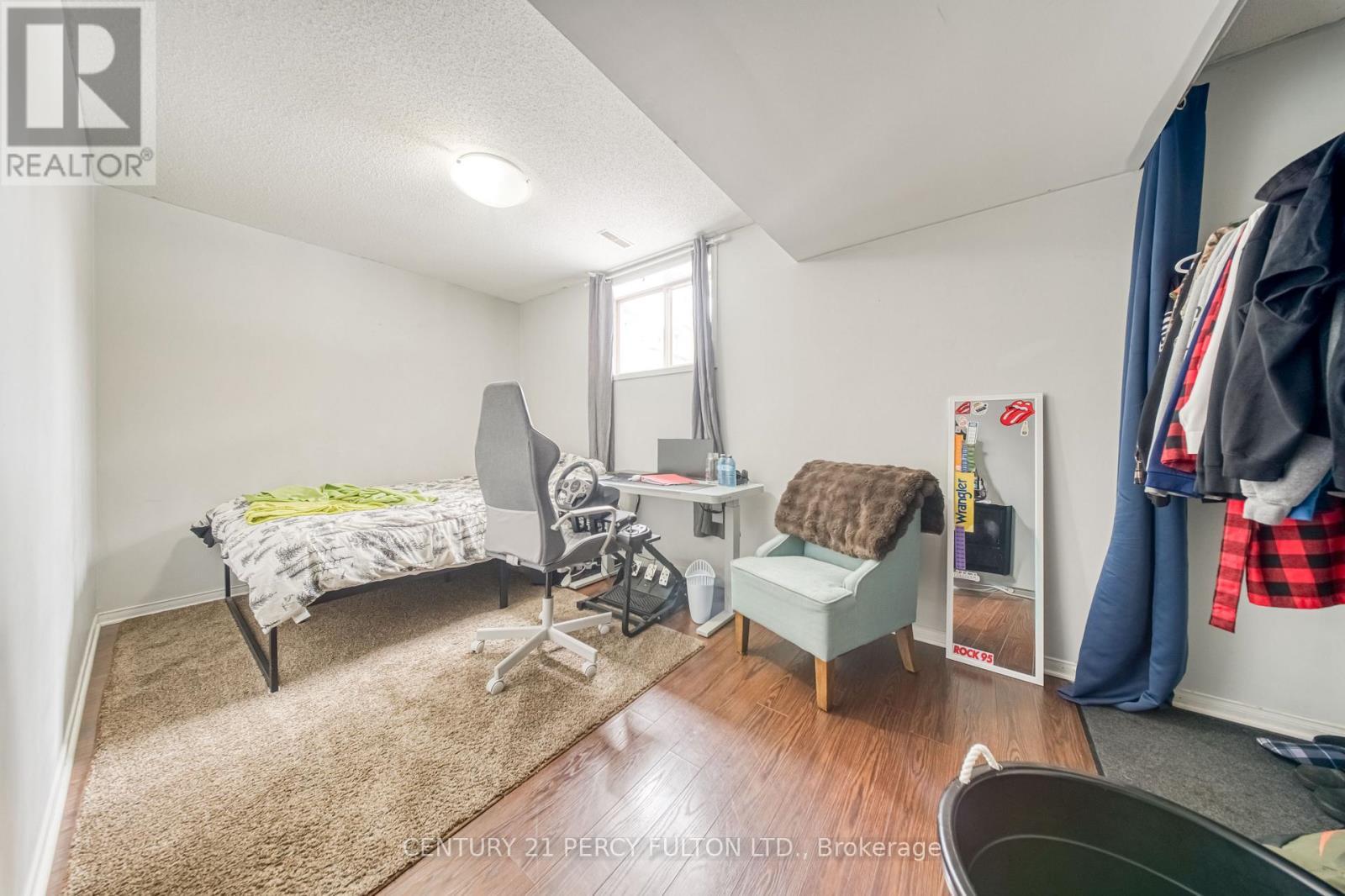 25 Crompton Drive, Barrie, ON - Indoor