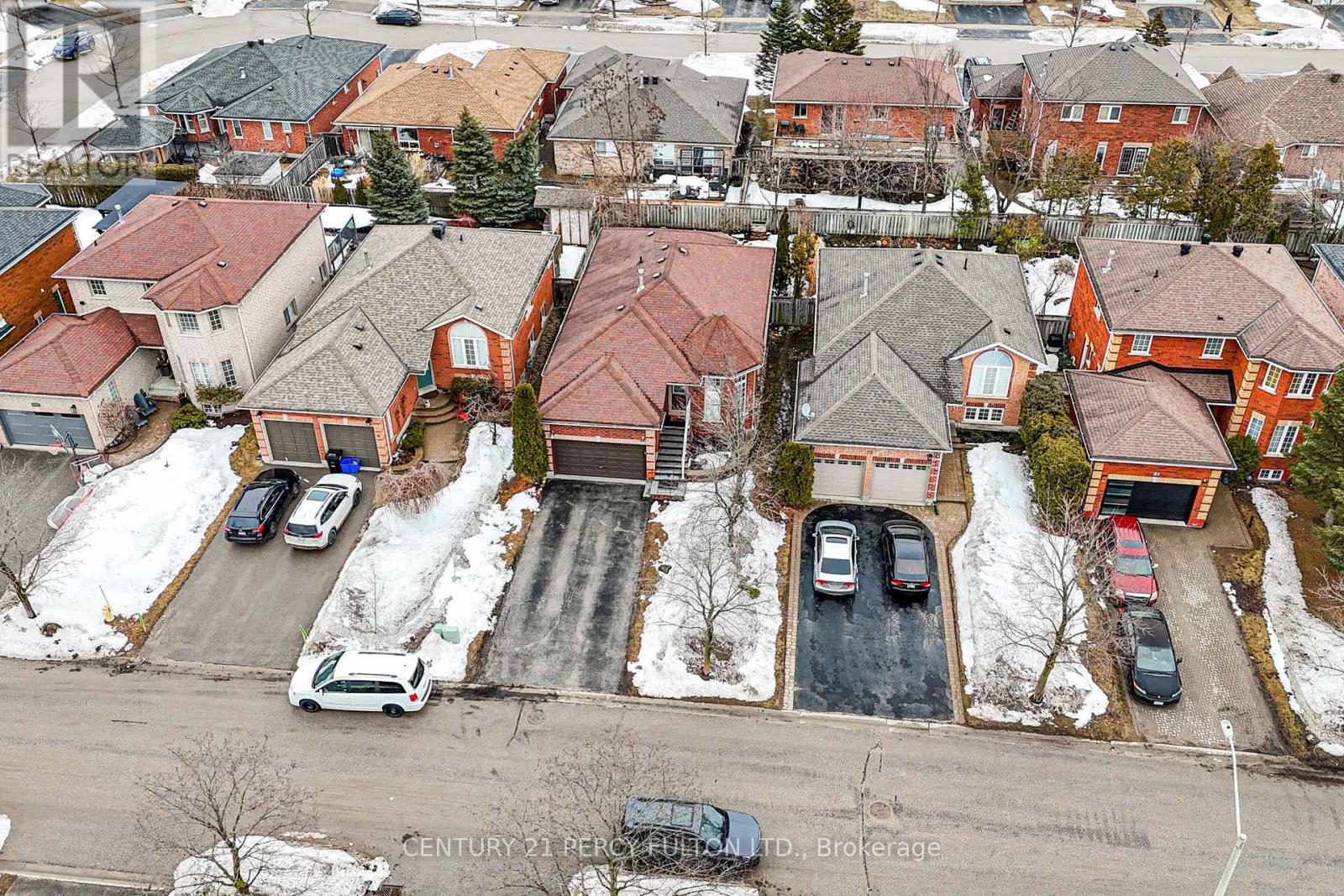 25 Crompton Drive, Barrie, ON - Outdoor